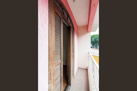 Sacada Suíte 1 de casa à venda com 3 quartos, 205m² em Bangú, Santo André