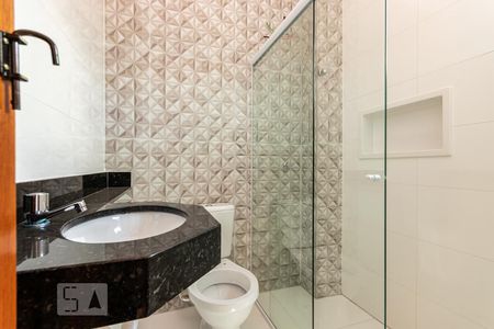 Banheiro suíte 1 de casa para alugar com 3 quartos, 170m² em Jardim Fernandes, São Paulo