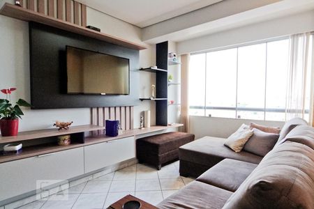 Apartamento à venda com 105m², 2 quartos e 2 vagasSala