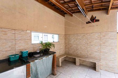 Casa à venda com 215m², 3 quartos e 2 vagas Casa à venda com 215m², 3 quartos e 2 vagasChurrasqueira