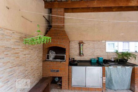 Casa à venda com 215m², 3 quartos e 2 vagas Casa à venda com 215m², 3 quartos e 2 vagasChurrasqueira