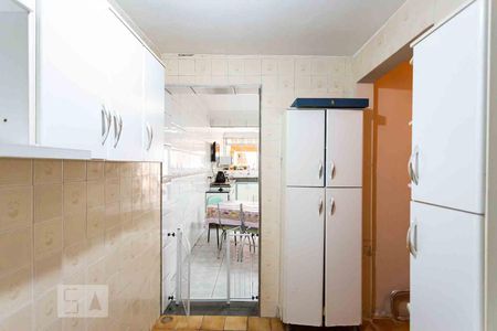 Casa à venda com 215m², 3 quartos e 2 vagas Casa à venda com 215m², 3 quartos e 2 vagasÁrea de Serviço