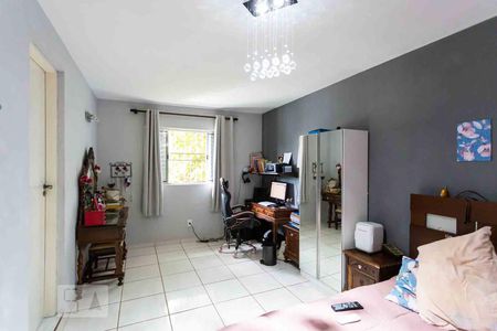 Casa à venda com 215m², 3 quartos e 2 vagas Casa à venda com 215m², 3 quartos e 2 vagasQuarto 3