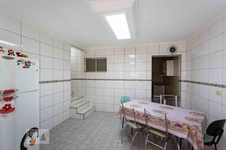 Casa à venda com 215m², 3 quartos e 2 vagas Casa à venda com 215m², 3 quartos e 2 vagasCozinha