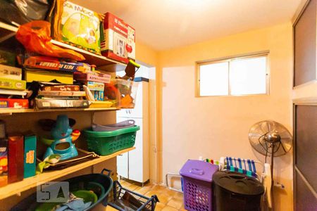 Casa à venda com 215m², 3 quartos e 2 vagas Casa à venda com 215m², 3 quartos e 2 vagasQuarto de Serviço