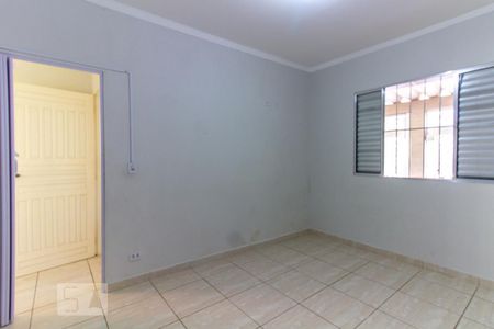 Quarto de casa para alugar com 1 quarto, 45m² em Vila Santa Clara, São Paulo