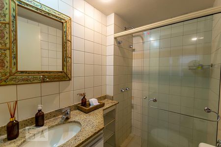 Banheiro da Suíte de apartamento à venda com 2 quartos, 68m² em Icaraí, Niterói