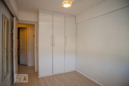 Quarto 1 de apartamento para alugar com 4 quartos, 277m² em Freguesia de Jacarepaguá, Rio de Janeiro