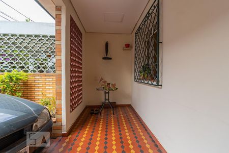 Sacada da Entrada de casa à venda com 4 quartos, 140m² em Vila Mariana, São Paulo