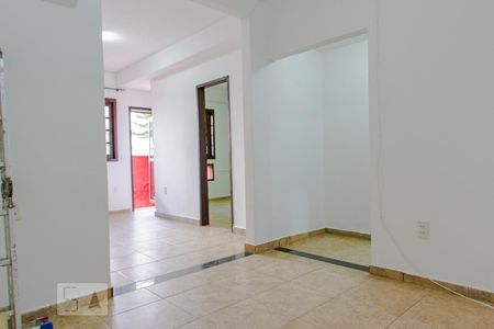 Sala de casa de condomínio à venda com 2 quartos, 60m² em Praça da Bandeira, Rio de Janeiro