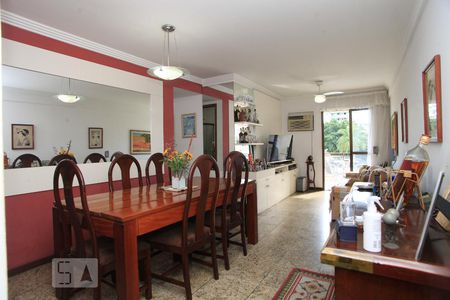 Sala de apartamento para alugar com 3 quartos, 93m² em Freguesia de Jacarepaguá, Rio de Janeiro