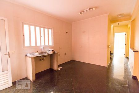 Cozinha de casa à venda com 3 quartos, 205m² em Vila Albertina, São Paulo
