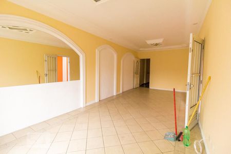 Sala de casa à venda com 3 quartos, 205m² em Vila Albertina, São Paulo