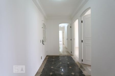 Hall de entrada de apartamento para alugar com 4 quartos, 170m² em Vila Andrade, São Paulo