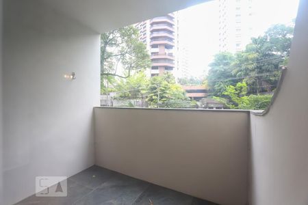 Varanda da sala de apartamento para alugar com 4 quartos, 170m² em Vila Andrade, São Paulo