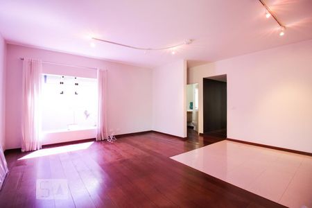 Sala  de casa à venda com 4 quartos, 350m² em Jardim Novo Mundo, São Paulo