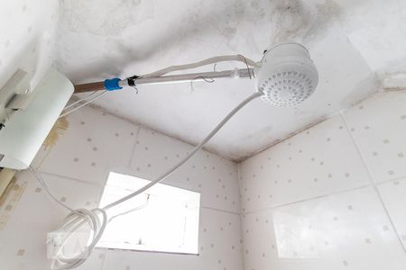 Casa de condomínio para alugar com 120m², 3 quartos e 1 vaga Casa de condomínio para alugar com 120m², 3 quartos e 1 vagaBanheiro de serviço