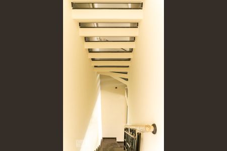 Acesso à garagem e andar superior de casa à venda com 3 quartos, 173m² em Lauzane Paulista, São Paulo