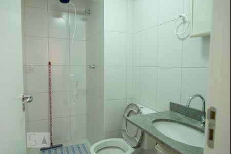 Banheiro de apartamento para alugar com 1 quarto, 33m² em Brás, São Paulo