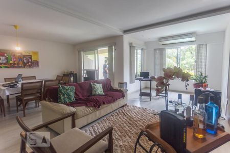 Sala de casa para alugar com 3 quartos, 680m² em Anil, Rio de Janeiro