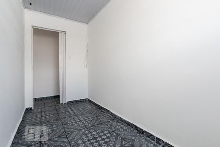 Quarto 2 de casa para alugar com 2 quartos, 42m² em Vila Catupia, São Paulo