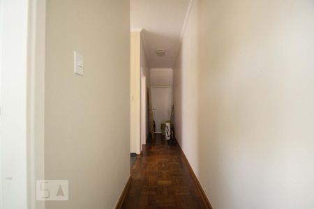 Corredor Superior de casa à venda com 3 quartos, 160m² em Santo Amaro, São Paulo