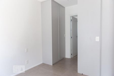 Quarto de kitnet/studio para alugar com 1 quarto, 42m² em São João, Porto Alegre