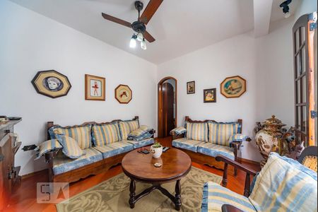Sala de casa à venda com 2 quartos, 122m² em Jardim Stella, Santo André