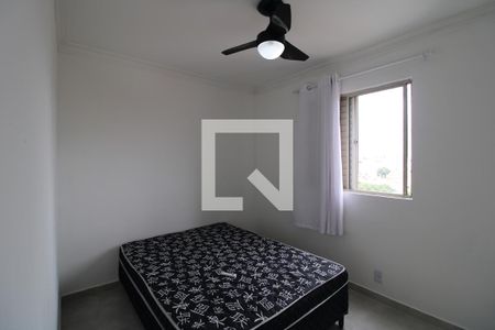 Quarto 2 de apartamento para alugar com 3 quartos, 74m² em Vila Isa, São Paulo