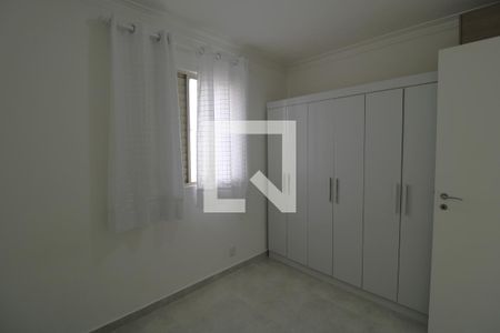 Quarto 1 de apartamento para alugar com 3 quartos, 74m² em Vila Isa, São Paulo