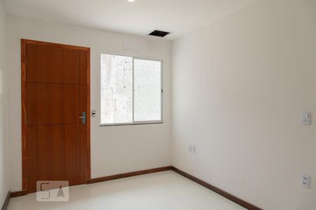 Sala de apartamento para alugar com 2 quartos, 56m² em Recreio dos Bandeirantes, Rio de Janeiro