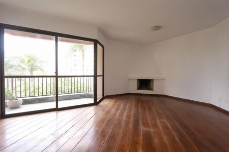 Sala de apartamento para alugar com 4 quartos, 140m² em Jardim Colombo, São Paulo