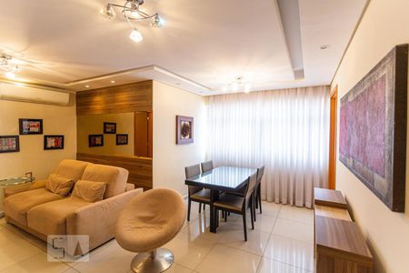 Sala de apartamento à venda com 2 quartos, 67m² em Santa Tereza, Belo Horizonte