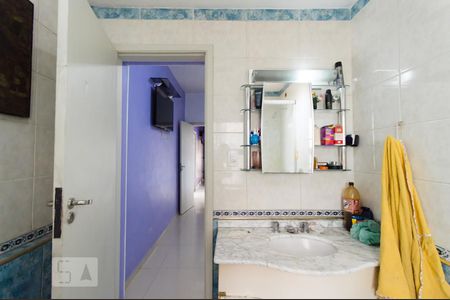 Apartamento para alugar com 300m², 3 quartos e sem vaga Apartamento para alugar com 300m², 3 quartos e sem vagaBanheiro da Suíte 1