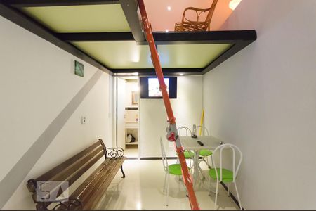 Apartamento para alugar com 300m², 3 quartos e sem vaga Apartamento para alugar com 300m², 3 quartos e sem vagaSuíte 2