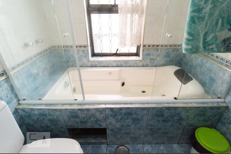 Apartamento para alugar com 300m², 3 quartos e sem vaga Apartamento para alugar com 300m², 3 quartos e sem vagaBanheiro da Suíte 1