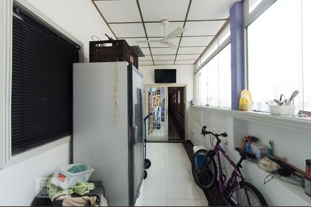 Apartamento para alugar com 300m², 3 quartos e sem vaga Apartamento para alugar com 300m², 3 quartos e sem vagaÁrea de Serviço 2