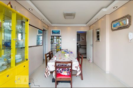 Apartamento para alugar com 300m², 3 quartos e sem vaga Apartamento para alugar com 300m², 3 quartos e sem vagaCopa