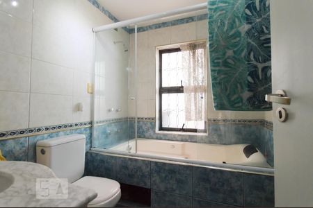 Apartamento para alugar com 300m², 3 quartos e sem vaga Apartamento para alugar com 300m², 3 quartos e sem vagaBanheiro da Suíte 1