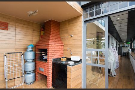 Apartamento para alugar com 300m², 3 quartos e sem vaga Apartamento para alugar com 300m², 3 quartos e sem vagaChurrasqueira