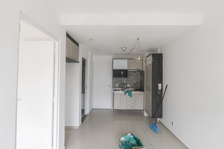 Sala e cozinha de apartamento para alugar com 1 quarto, 33m² em Jardim Brasília (zona Norte), São Paulo