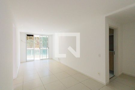 Sala de apartamento para alugar com 2 quartos, 73m² em Jacarepaguá, Rio de Janeiro