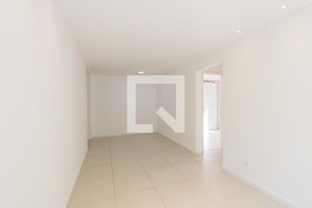 Sala de apartamento para alugar com 2 quartos, 73m² em Jacarepaguá, Rio de Janeiro