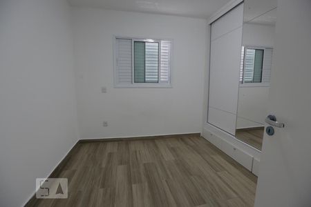 Quarto 1 de casa de condomínio para alugar com 2 quartos, 83m² em Vila Mangalot, São Paulo