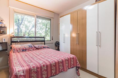 Dormitório de apartamento à venda com 1 quarto, 45m² em Camaquã, Porto Alegre