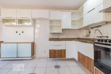 Cozinha de casa de condomínio à venda com 3 quartos, 220m² em Vila Nova, Porto Alegre