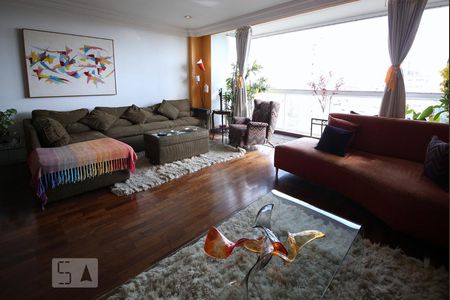 Apartamento à venda com 210m², 4 quartos e 2 vagasSala