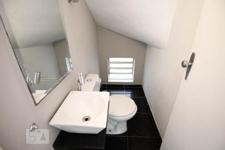 Lavabo de casa para alugar com 3 quartos, 150m² em Parque Jabaquara, São Paulo