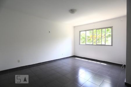 Sala de apartamento à venda com 2 quartos, 68m² em Jardim Ester, São Paulo