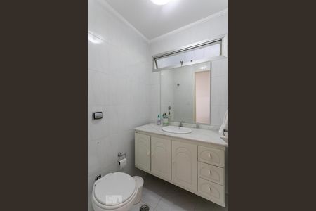 Lavabo de apartamento para alugar com 3 quartos, 121m² em Alto da Lapa, São Paulo